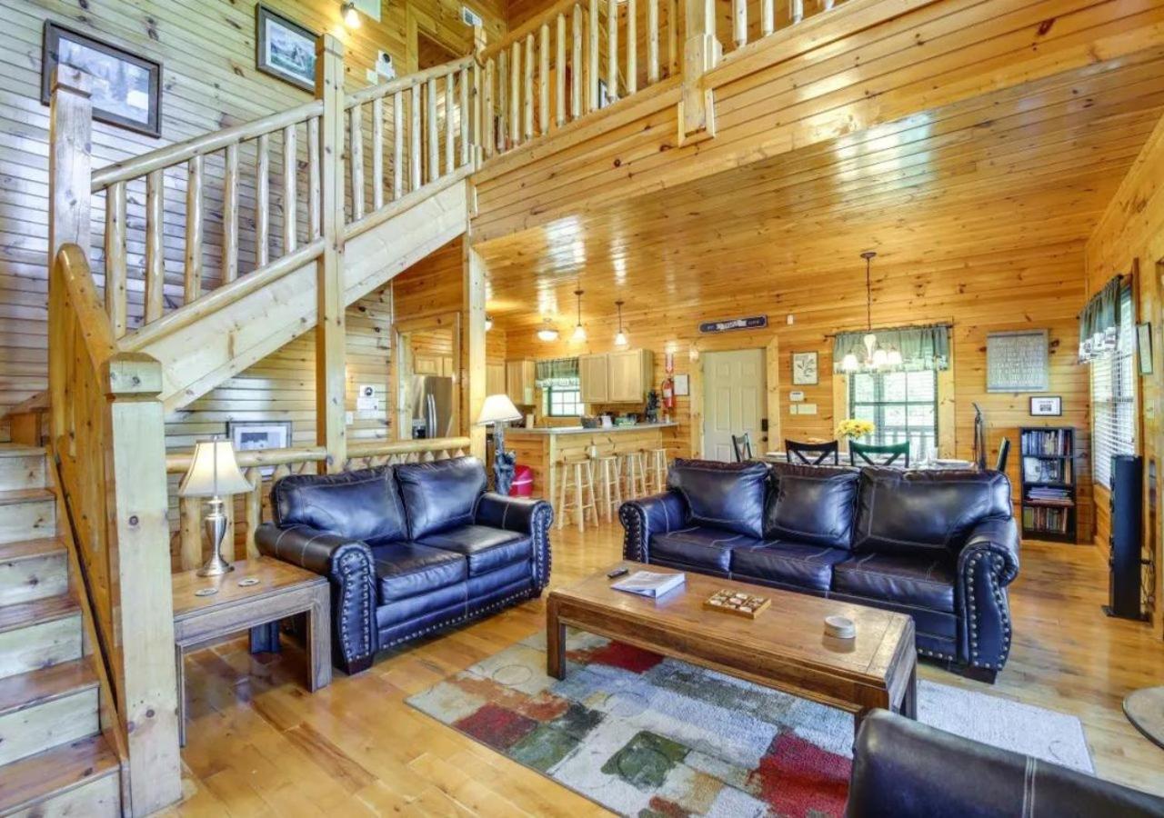 Fabulous Pet-Friendly, Family Cabin With Outdoor Kitchen, Hot Tub, Sauna, Fireplace, Theater Room, Arcade, Pool Table, And Fire Pit Within Minuties Of Dollywood Sevierville Exteriér fotografie